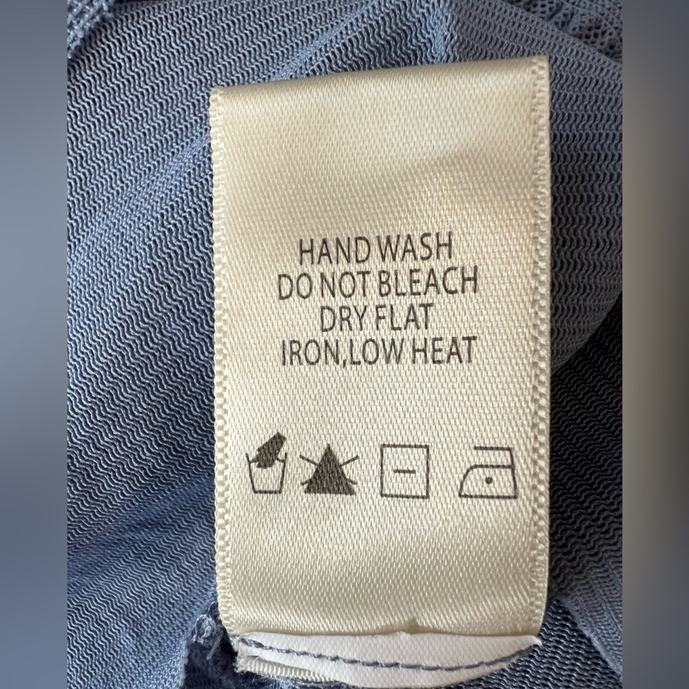 Max Studio Blouse L Cornflower Blue Mesh Flowy Top - Picture 12 of 12